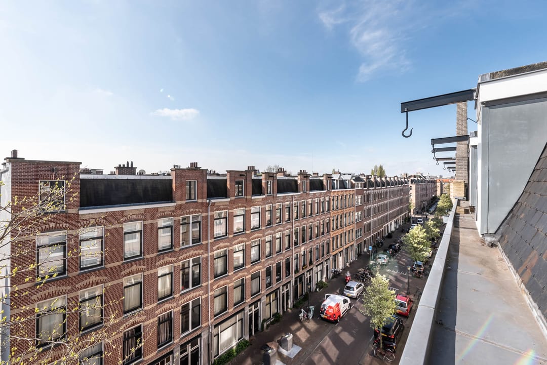 Foto 23 van Van Boetzelaerstraat 24-3