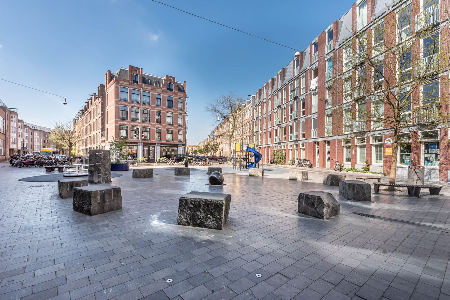 Foto 25 van Van Boetzelaerstraat 24-3