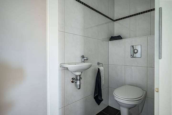 Foto 22 van Ebbinge Wubbenlaan 1-A5