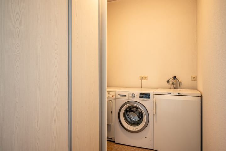 Foto 23 van Ebbinge Wubbenlaan 1-A5