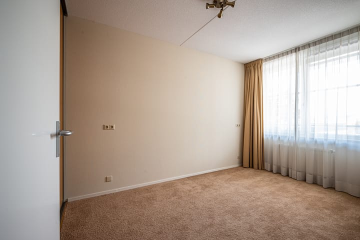 Foto 28 van Ebbinge Wubbenlaan 1-A5