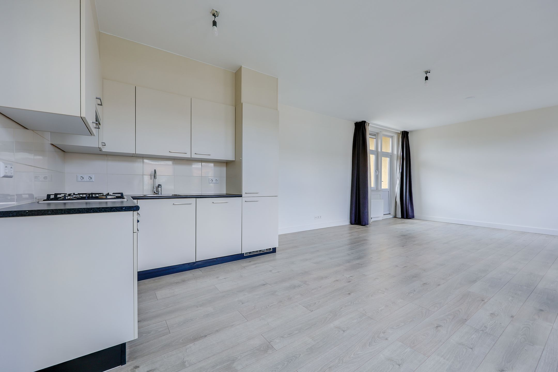 Foto 12 van Van Boetzelaerstraat 41-3