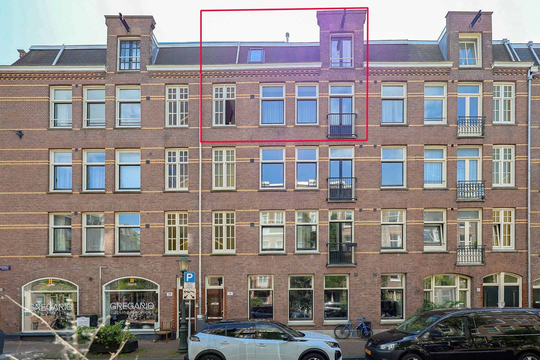 Foto 30 van Van Boetzelaerstraat 41-3