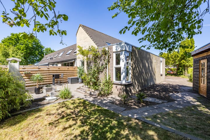 Foto 1 van Braamstukken 128