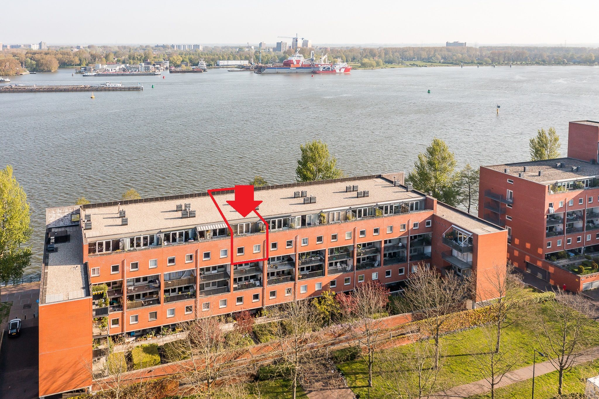 Photo 3 of KNSM-laan 775