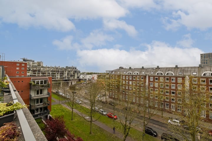 Foto 15 van KNSM-laan 775