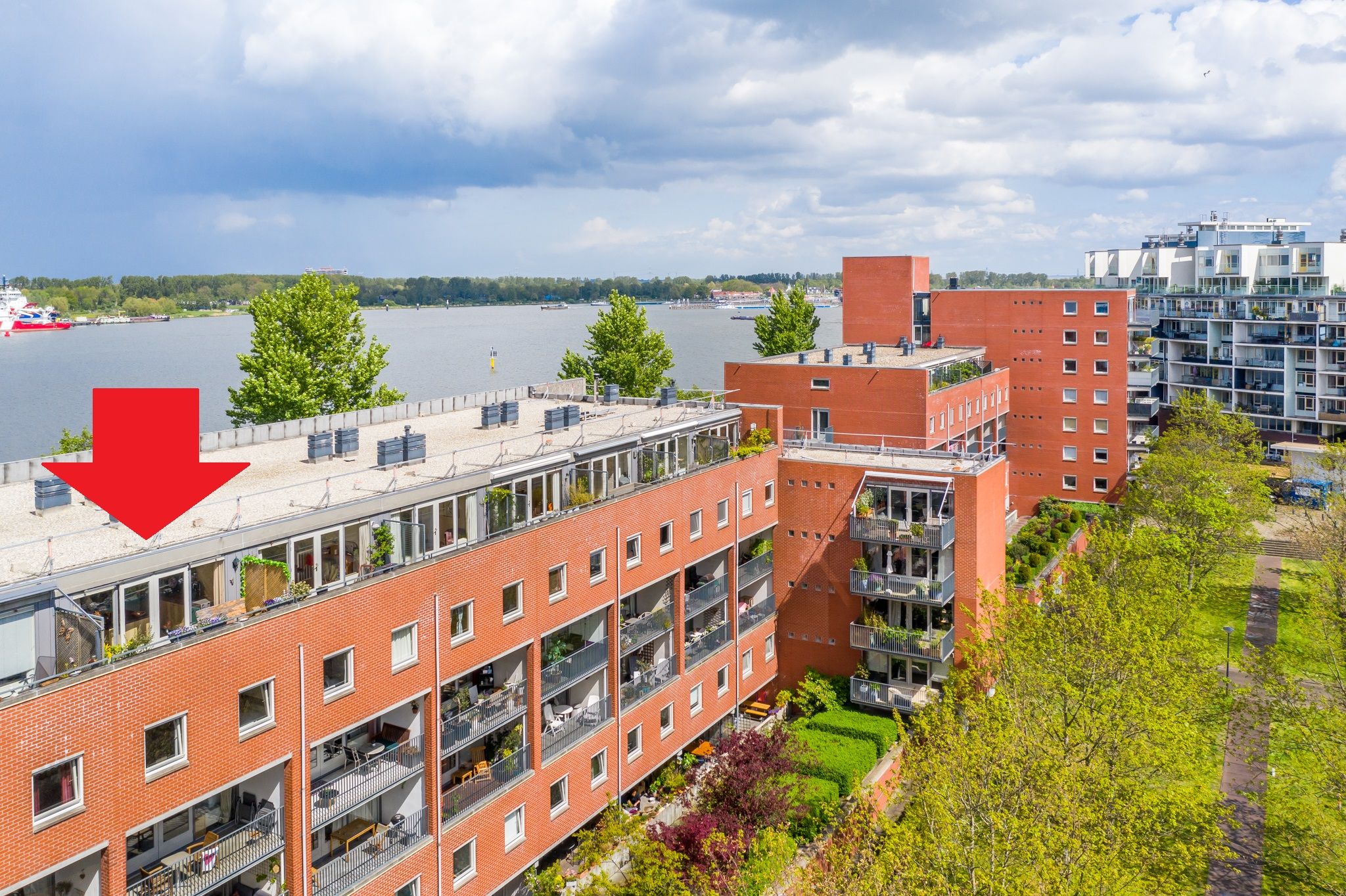 Photo 30 of KNSM-laan 775