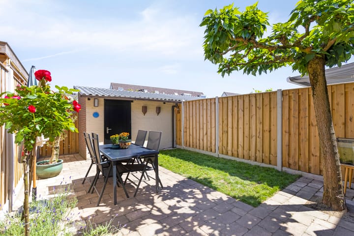 Foto 24 van Moreelsestraat 49