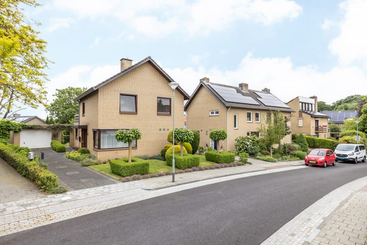 Foto 32 van Puntelstraat 12