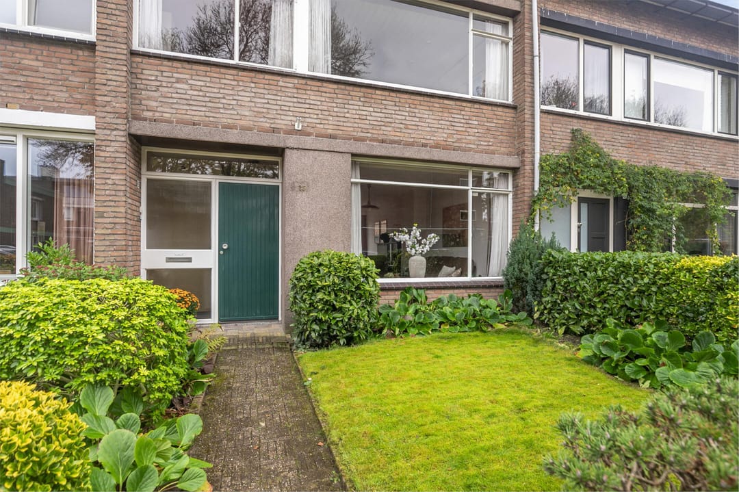 Photo 7 of Veldekestraat 25