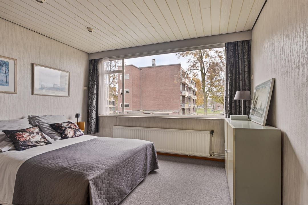 Photo 23 of Veldekestraat 25