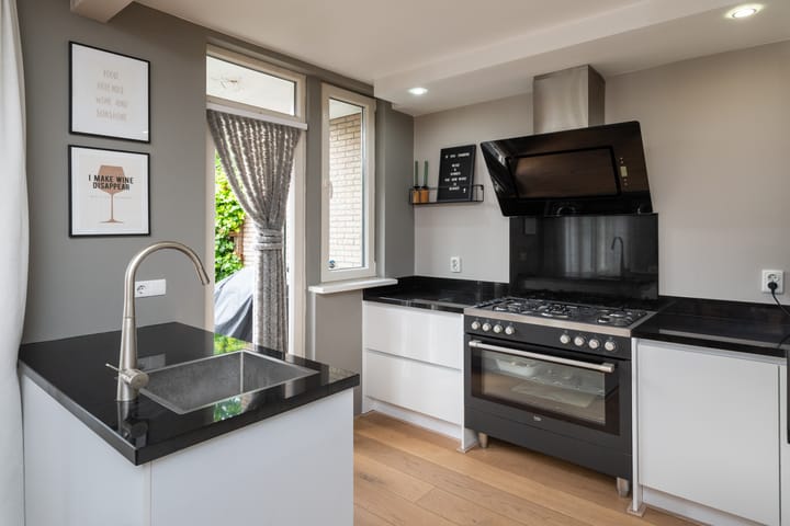 Photo 8 of Anjerstraat 39