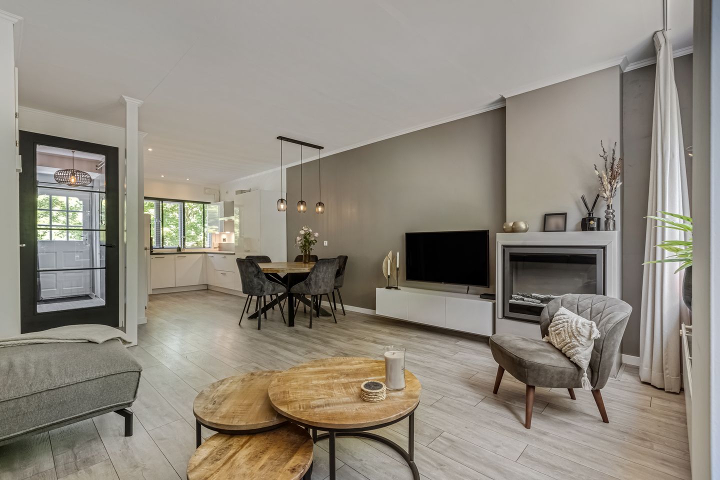 Foto 4 van van Heutszlaan 146-1