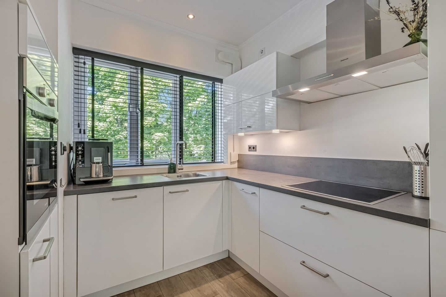 Foto 10 van van Heutszlaan 146-1