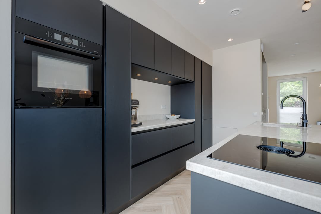 Photo 26 of Nelson Mandelapad 12