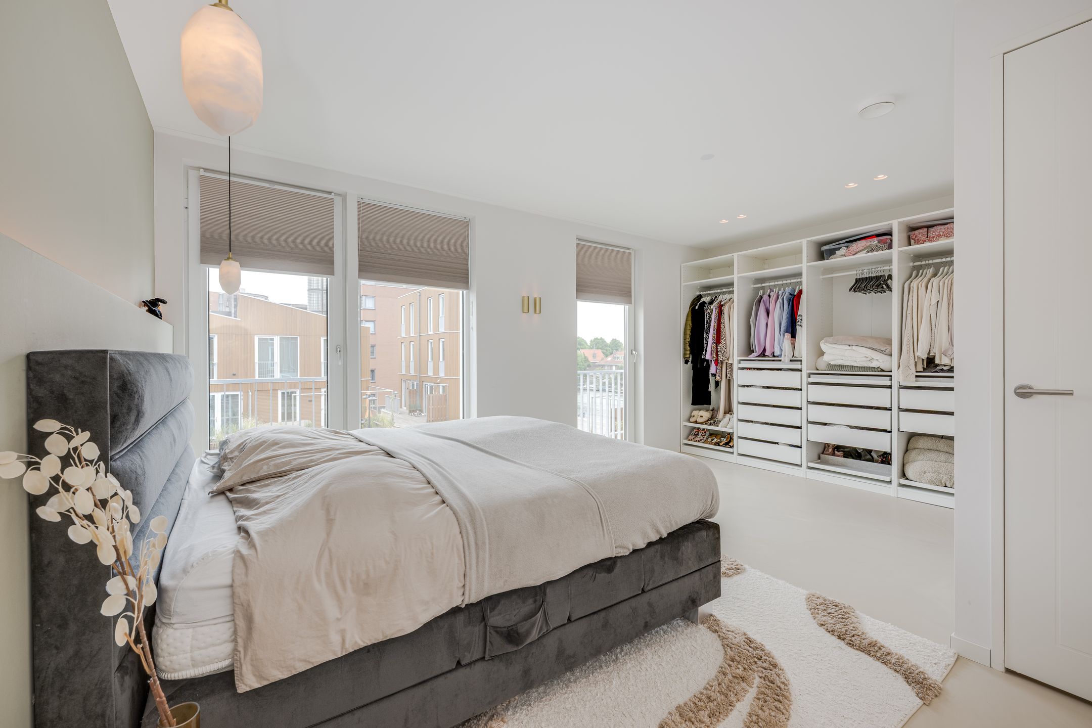 Photo 30 of Nelson Mandelapad 12