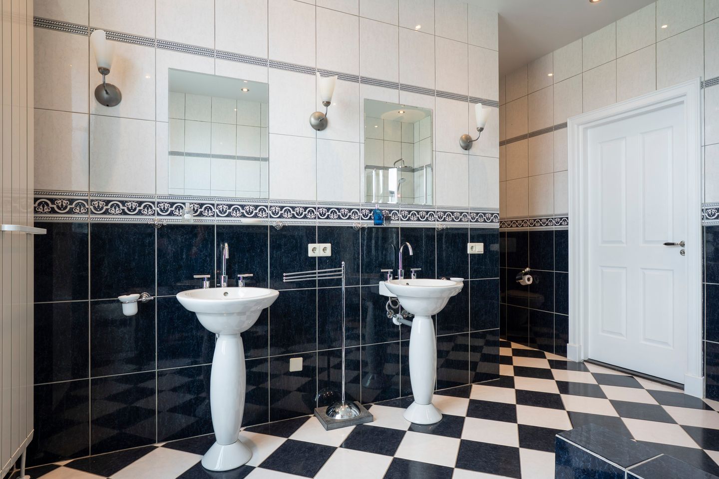 Photo 25 of Burgemeester Beckersweg 53