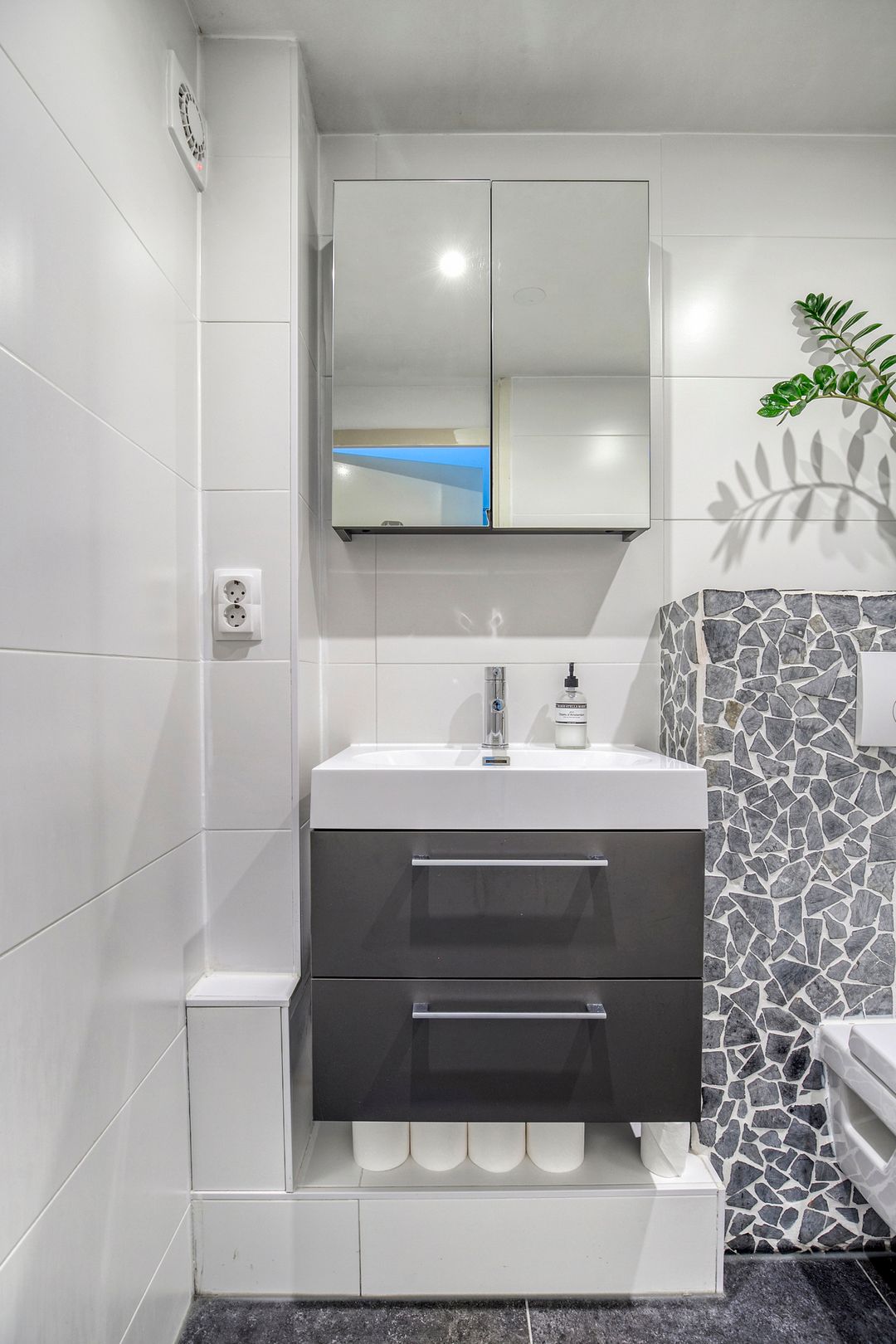 Photo 26 of Nicolaas Anslijnstraat 144