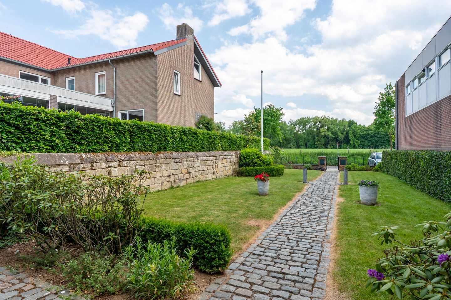 Photo 49 of Burgemeester Beckersweg 53