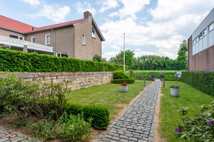 Photo 43 of Burgemeester Beckersweg 53