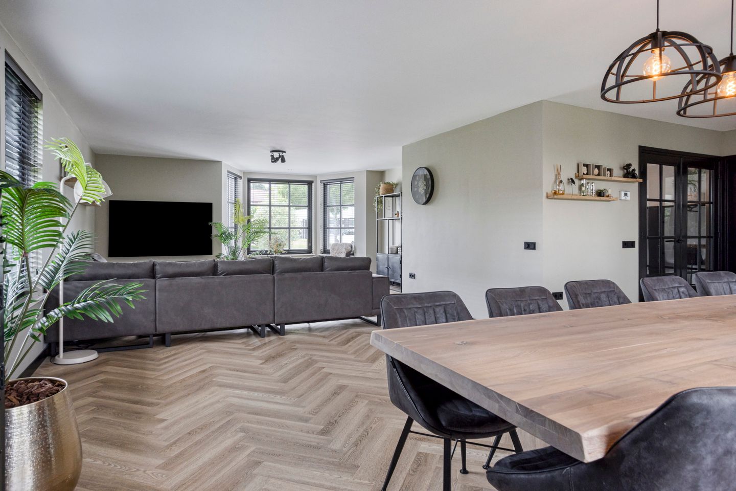 Photo 19 of Matterhorn 24