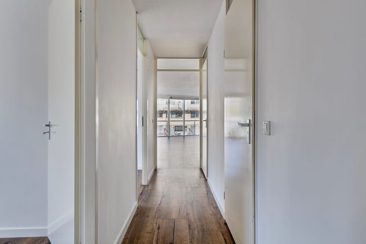 Photo 12 of Johan Jongkindstraat 130