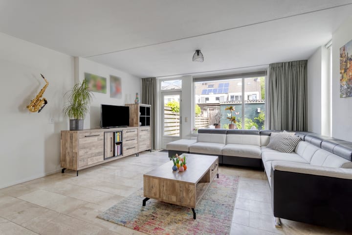 Foto 21 van Van Reedestraat 18