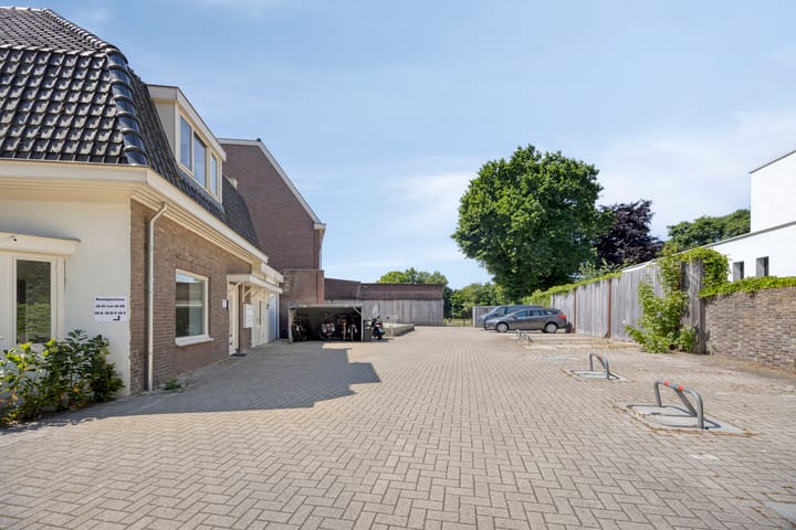 Foto 10 van Koninginnelaan 18-01