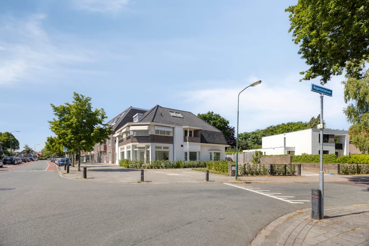 Foto 13 van Koninginnelaan 18-01