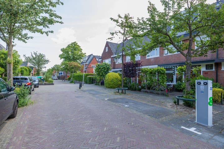 Foto 46 van Jan van den Bergstraat 51