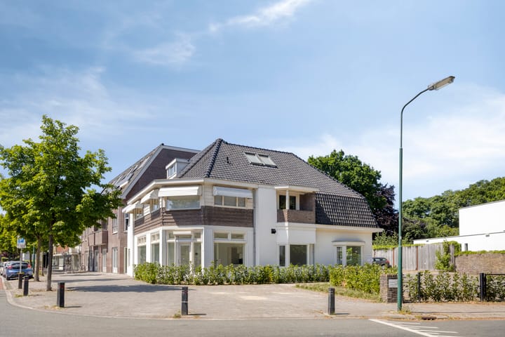 Foto 11 van Koninginnelaan 18-01