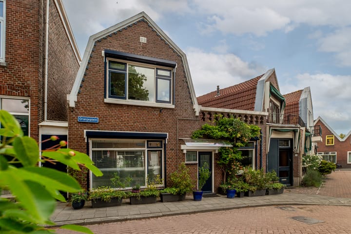 Foto 46 van Oranjeplein 7