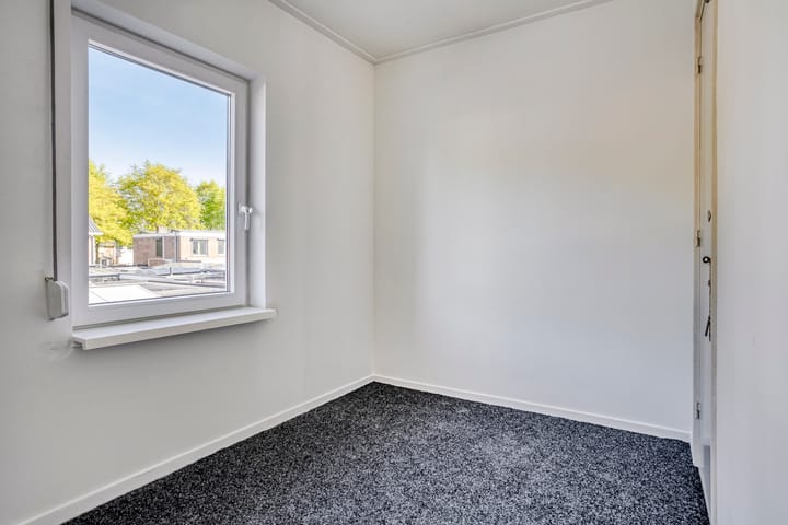 Photo 22 of Driek van Erpstraat 27