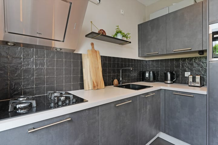 Photo 12 of Buteuxstraat 31