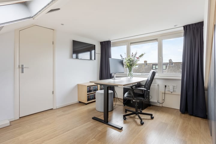 Foto 26 van Troelstrastraat 50