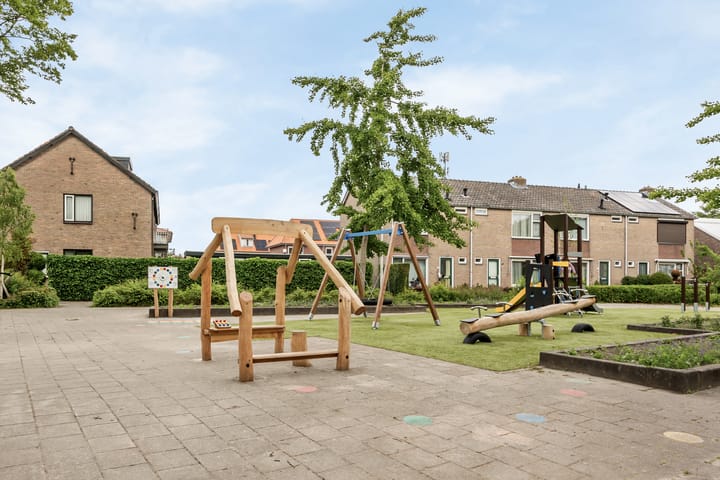 Foto 31 van Troelstrastraat 50