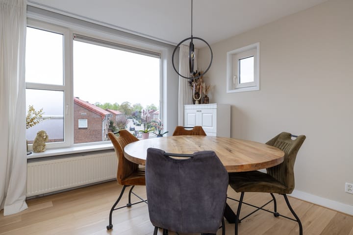 Foto 16 van Jan Tooropstraat 11