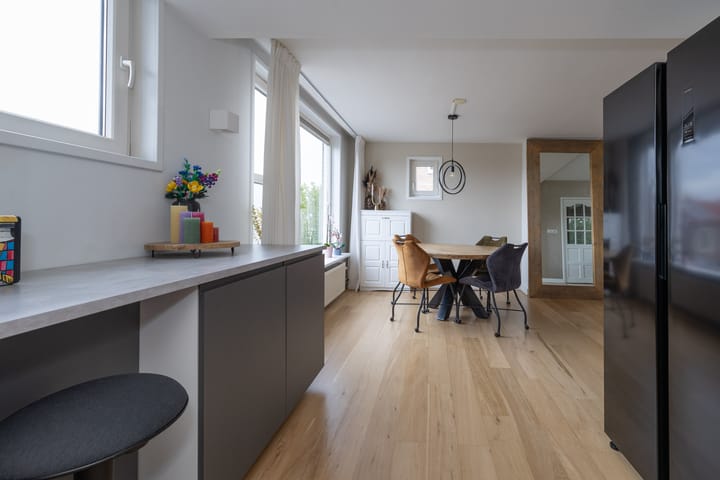 Foto 19 van Jan Tooropstraat 11