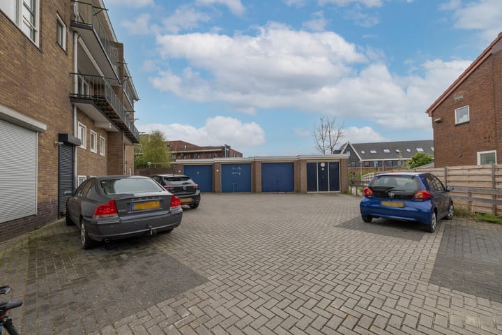 Foto 23 van Jan Tooropstraat 11