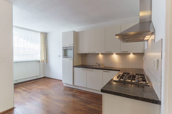 Foto 2 van Strawinskylaan 36