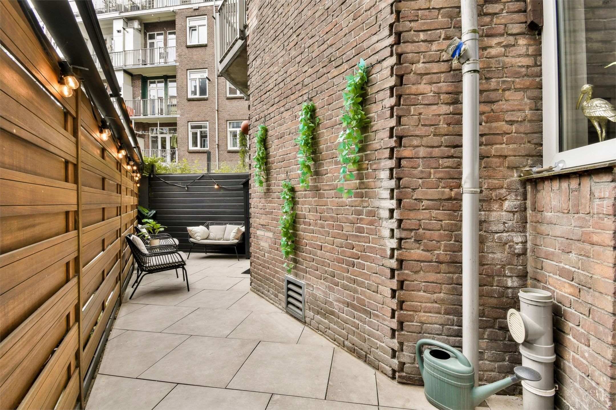 Photo 24 of Weissenbruchstraat 43-H