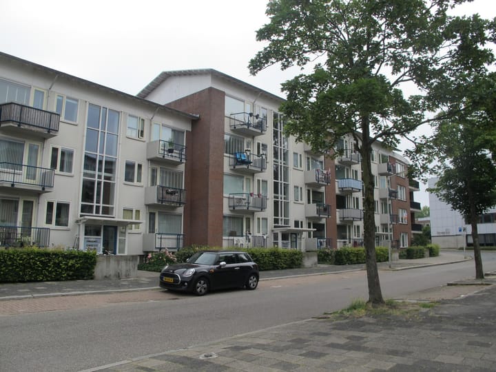 Foto 1 van Van Lodensteynstraat 129