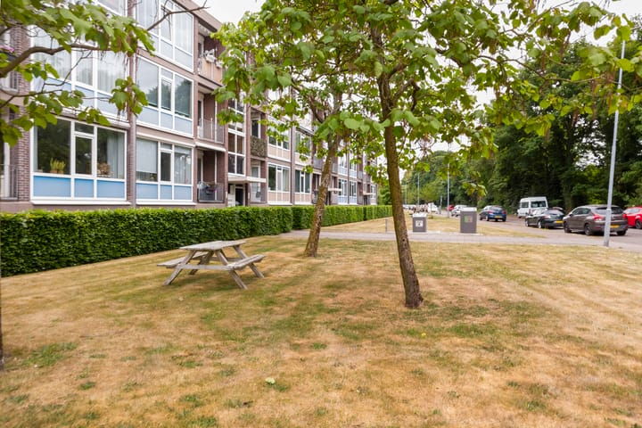 Foto 19 van Ernst Casimirlaan 99