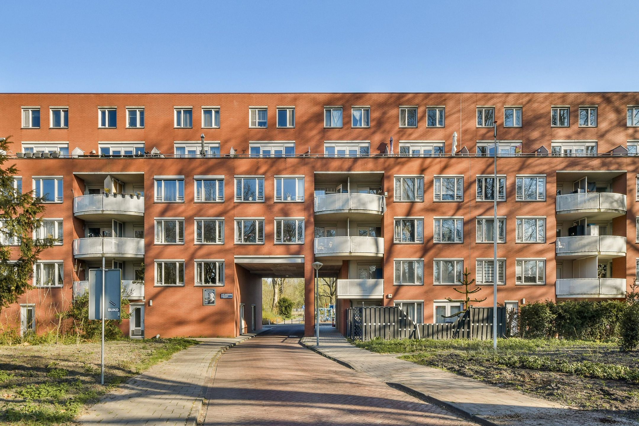 Photo 3 of Suze Groenewegplantsoen 80