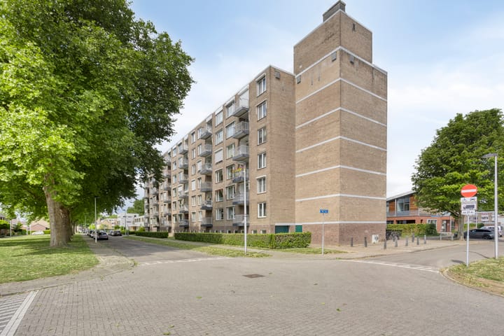 Foto 2 van Keurmeestersplein 2-D