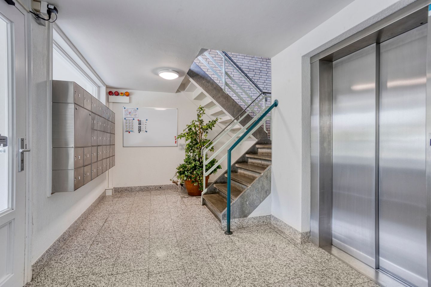 Foto 4 van Keurmeestersplein 2-D