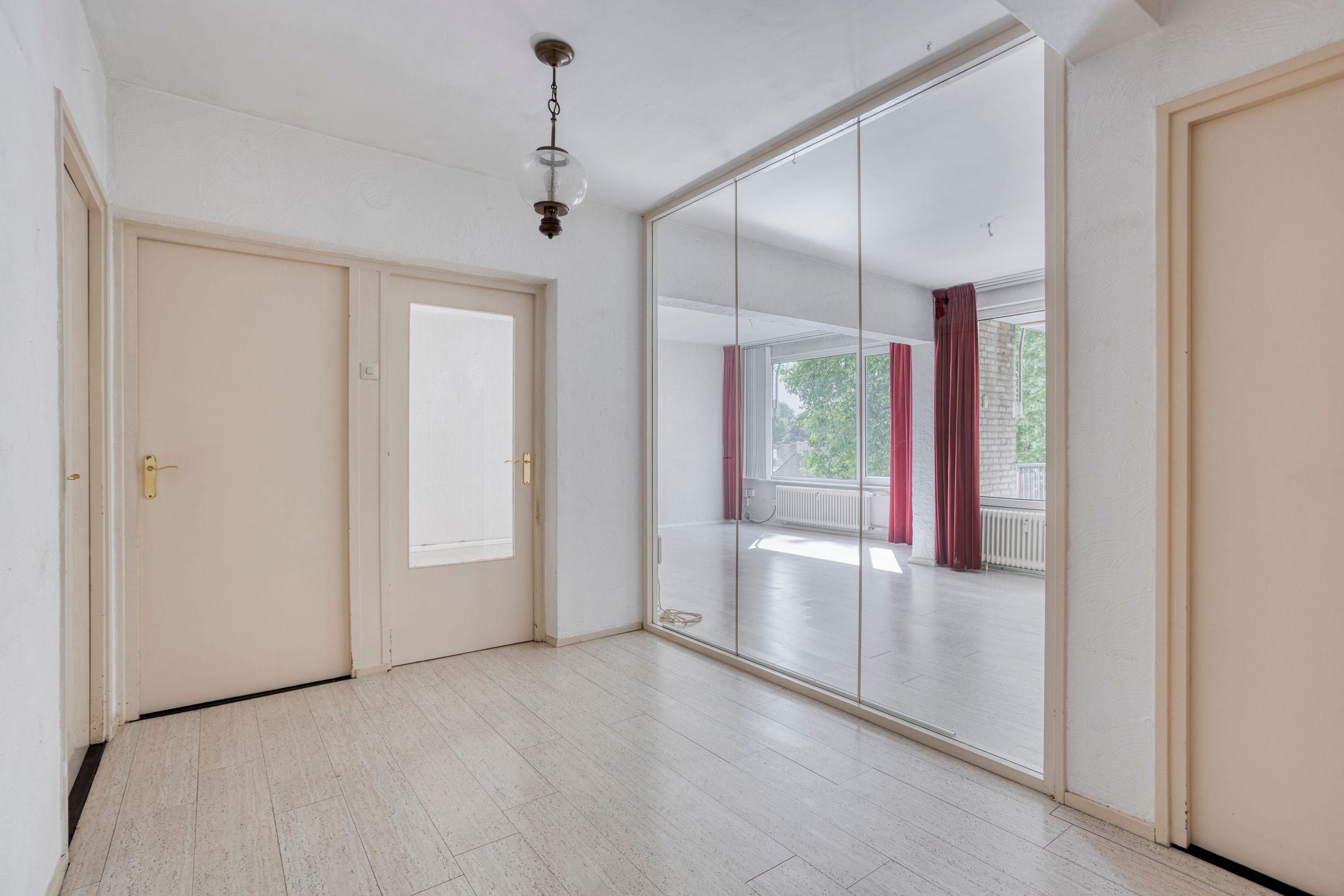 Foto 9 van Keurmeestersplein 2-D