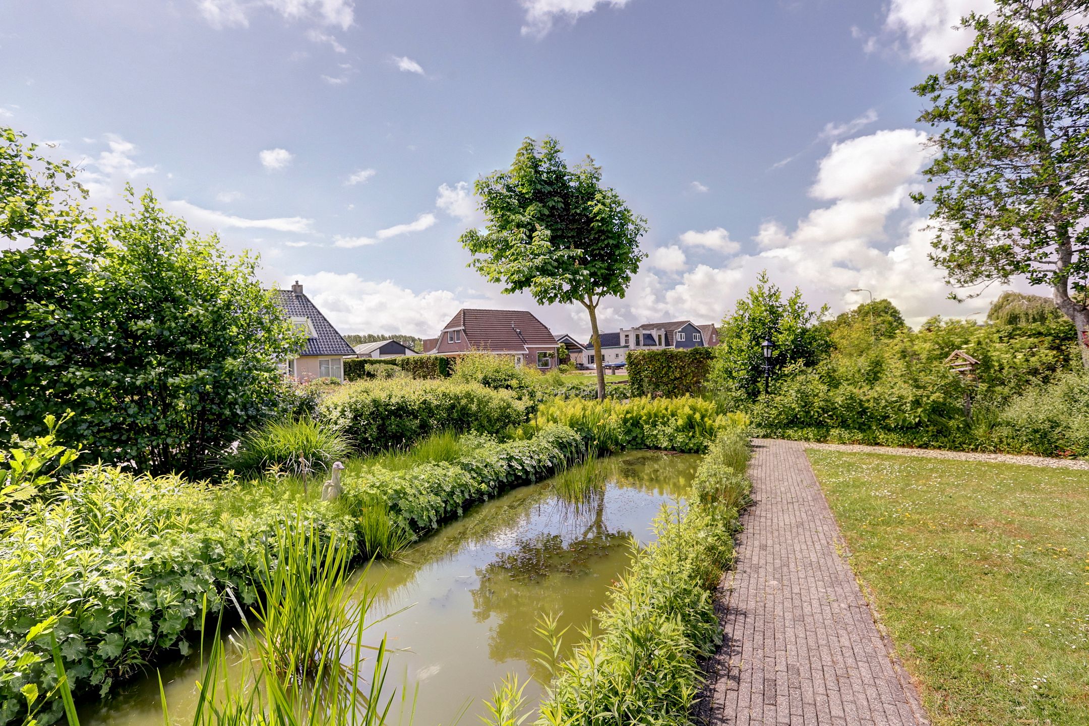 Foto 36 van Lammerts van Buerenstraat 10