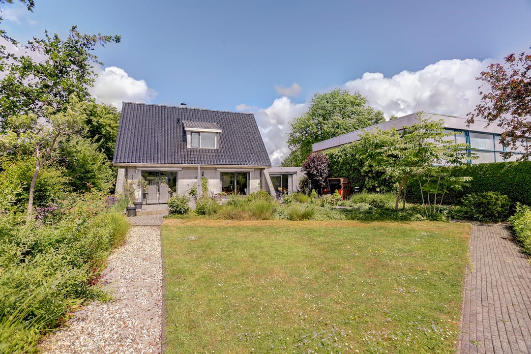 Foto 37 van Lammerts van Buerenstraat 10