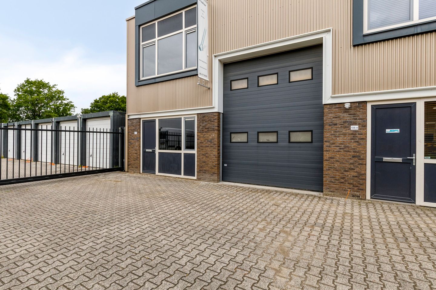 Bekijk foto 3 van Lonnekerbrugstraat 106-6